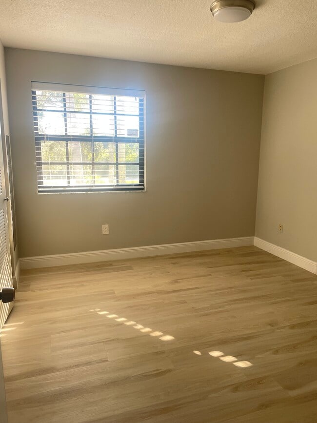 Building Photo - 11998 NW 11th St