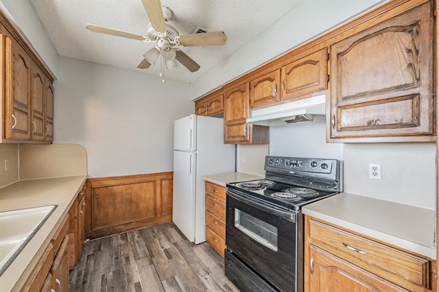 Building Photo - 309 Creekside Dr