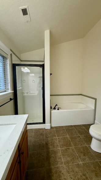 Building Photo - 11733 S Harvest Bend Way