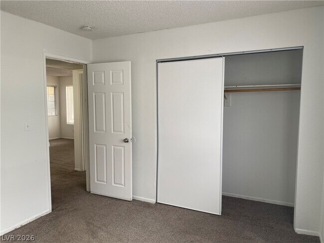 Building Photo - 1954 Nebula Dr