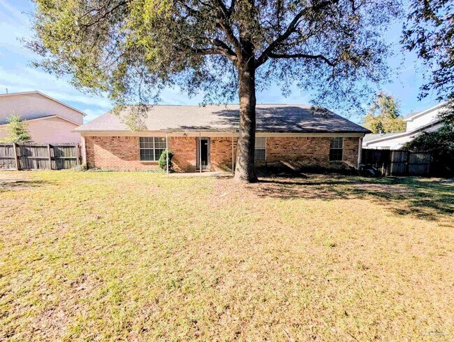 Building Photo - 512 Quail Nest Ln