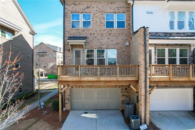 Building Photo - 5051 Pinckney Ln