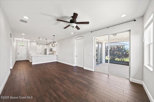 Building Photo - 7785 Wyndham Dr