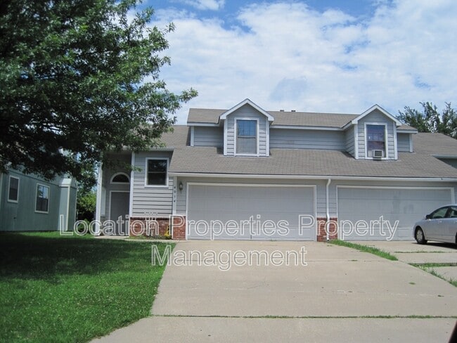 Primary Photo - 4014 Overland Dr