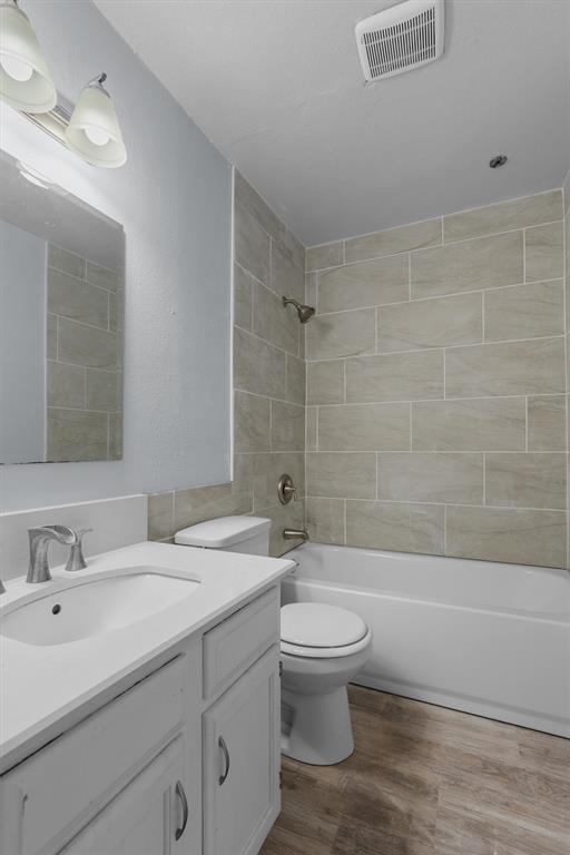 Building Photo - 3004 Whisper Oaks Ln