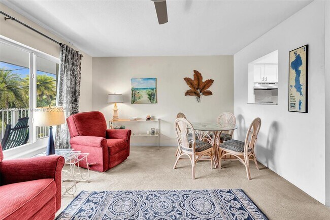 Primary Photo - 2501 N Ocean Blvd