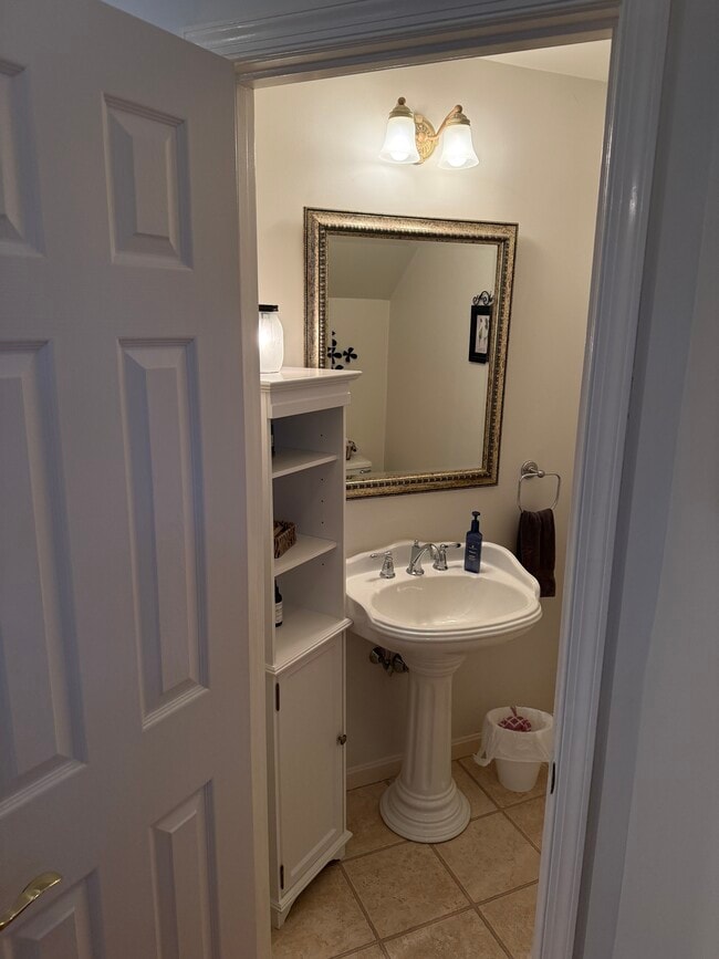 Building Photo - 5430 Oxford Dr