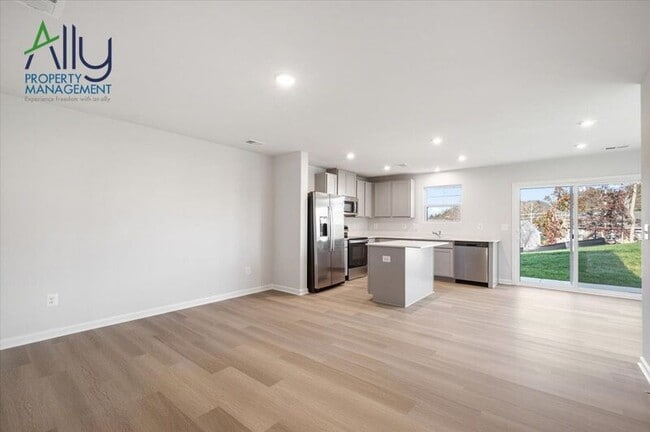 Building Photo - 54 Sophie Kathryn Dr