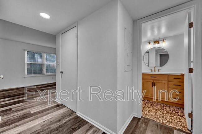 Building Photo - 2076 Montreat Cir