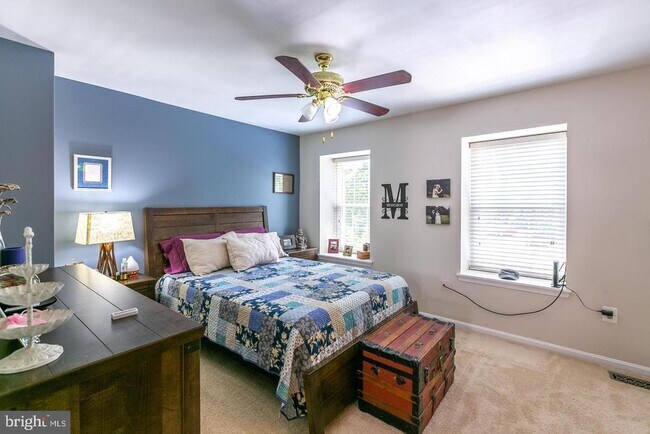 Building Photo - 13662 Barren Springs Ct