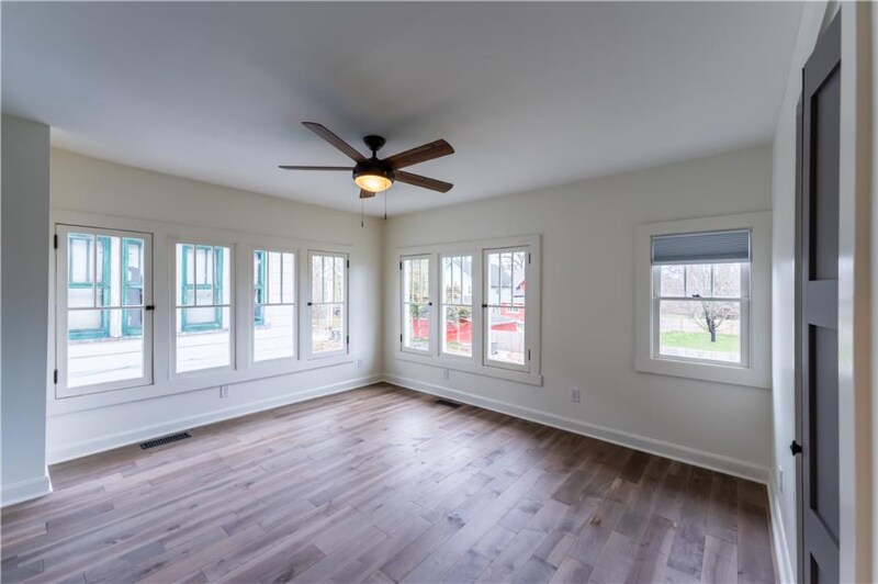 Building Photo - 2830 N Park Ave