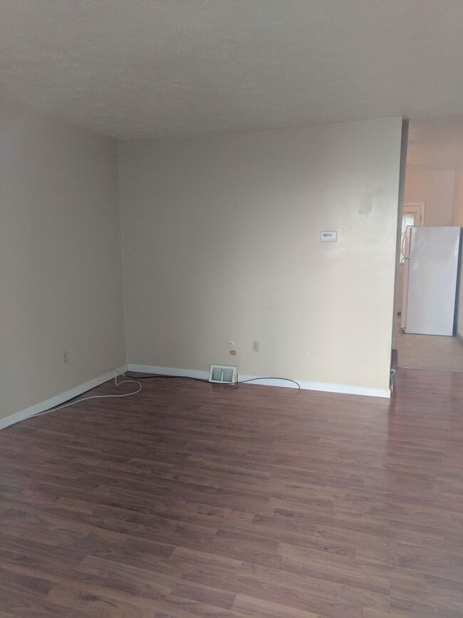 Building Photo - Mt Washington 2 Bedroom Duplex