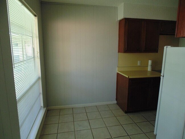 Building Photo - 4712 Depew Ave