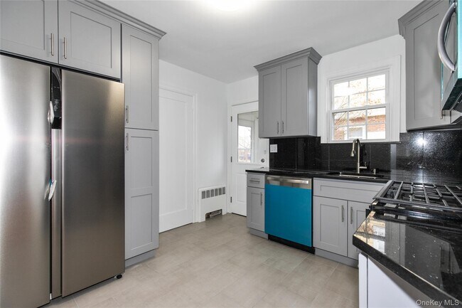 Building Photo - 82-51 257th St