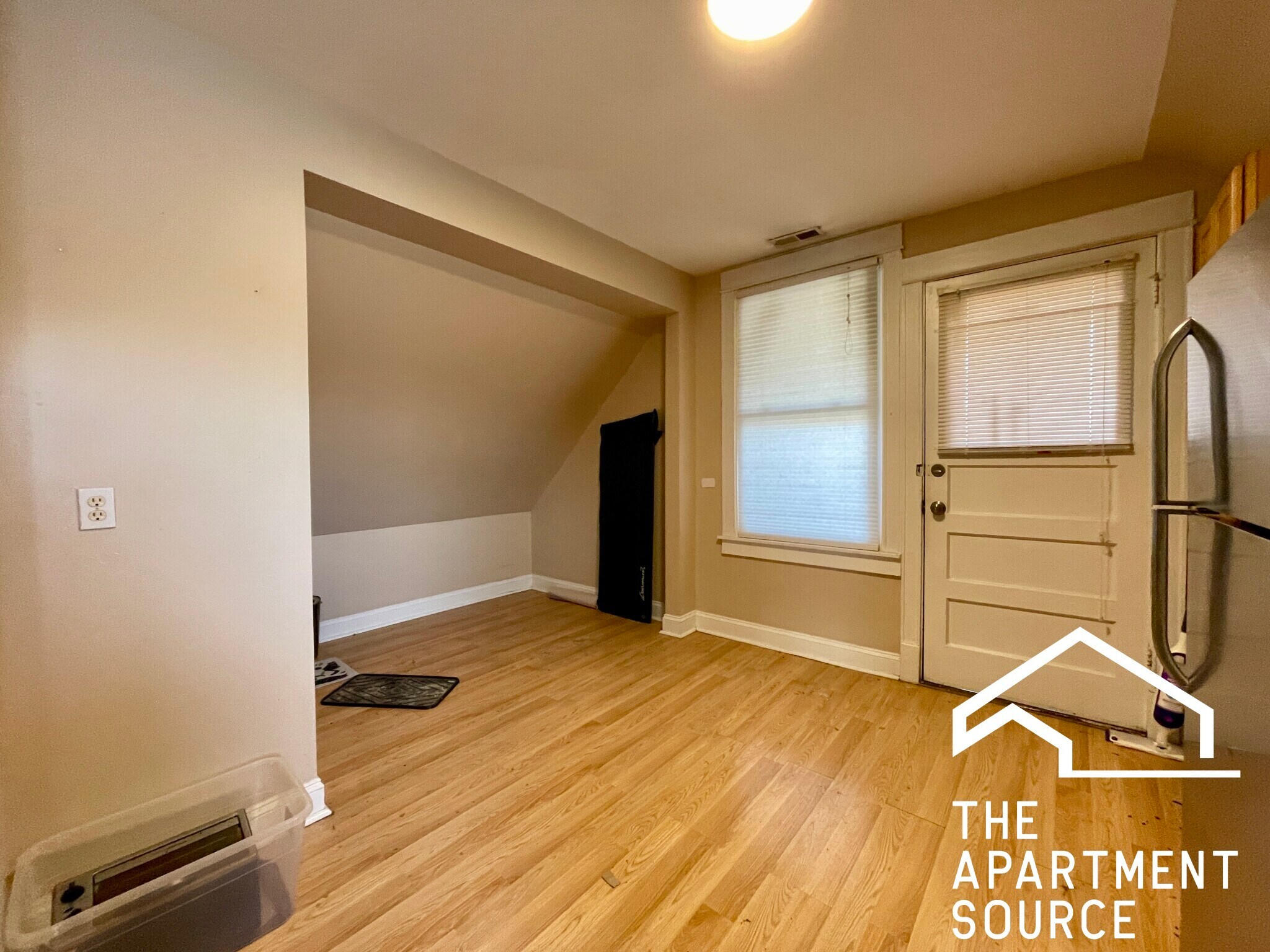 Building Photo - 3434 W Drummond Pl