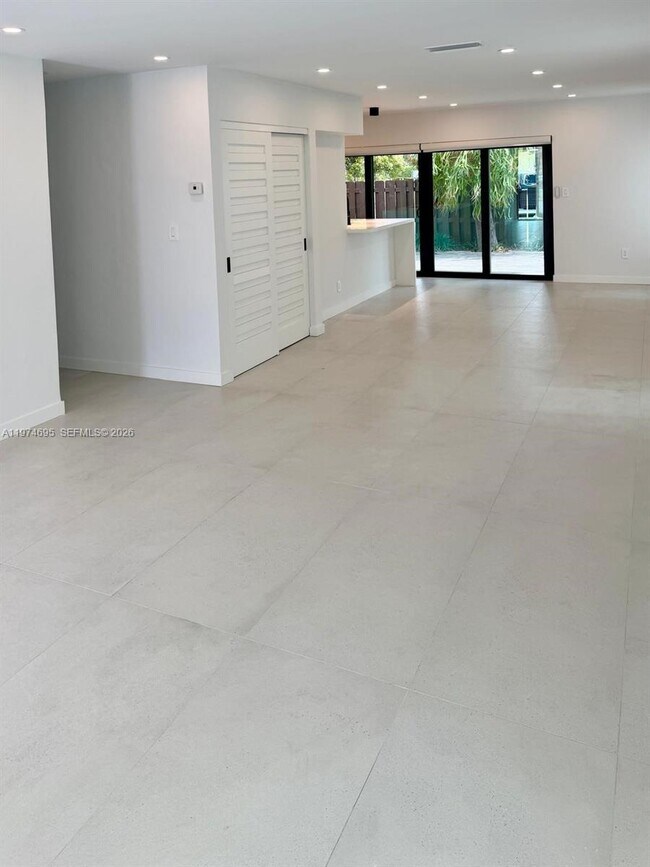 Building Photo - 11959 SW 122nd Ct