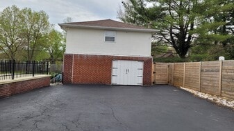 Building Photo - 5220 Jacksboro Pike