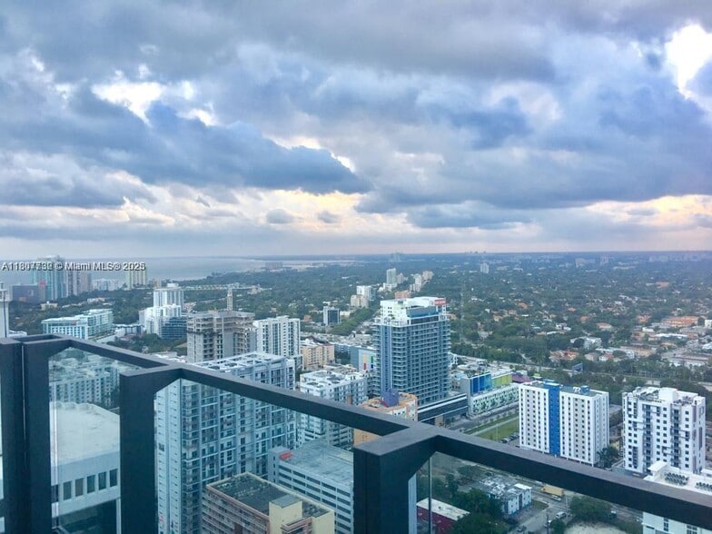 Building Photo - 88 SW 7th St