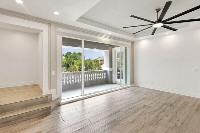 Building Photo - 5 Bedroom Pool Home Located In Summerlin G...