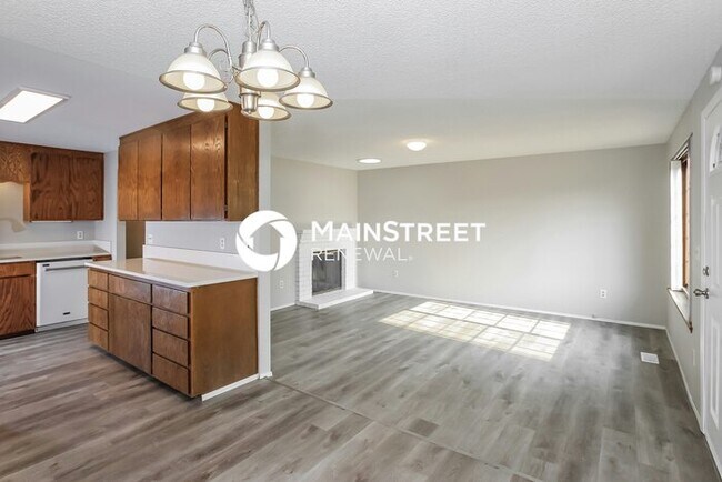 Building Photo - 3 Bedroom Pet-Friendly Home in Tacoma, WA with Main Street Renewal