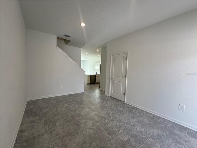 Building Photo - 3170 Laurent Lp