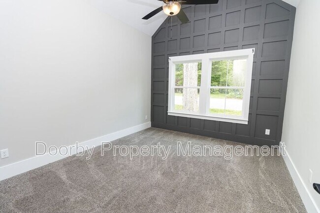 Building Photo - 2760 Ridge Park Dr