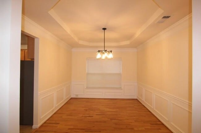 Building Photo - 700 Moonlight Way