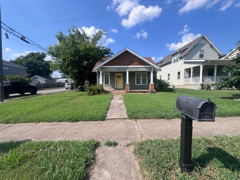 Primary Photo - 3524 Park Ave