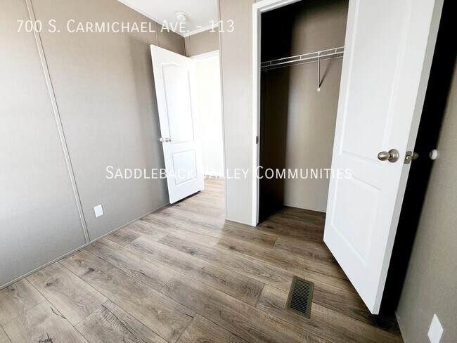 Building Photo - 700 S Carmichael Ave