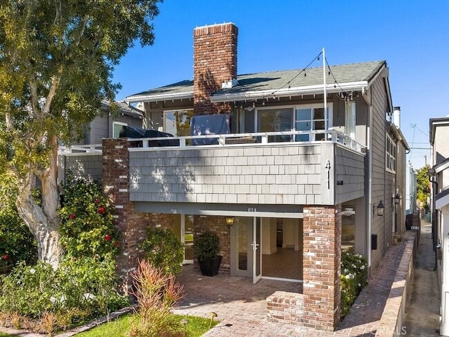 Building Photo - 411 Goldenrod Ave