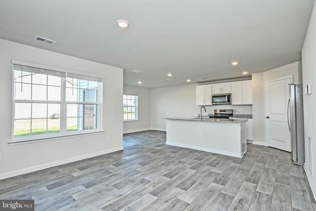 Building Photo - 157 Schyrock Dr