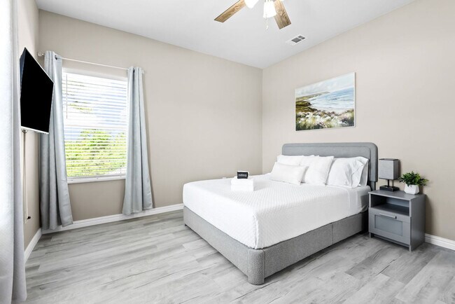 Building Photo - 13534 Perdido Key Dr