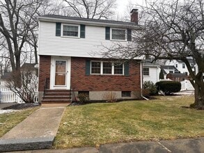 Building Photo - 22 Farwell Ave