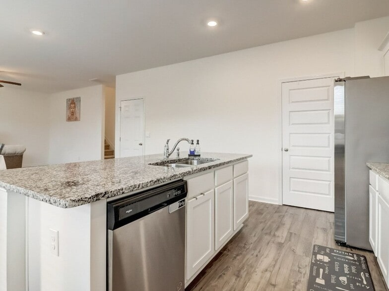 Building Photo - 133 Grafton St