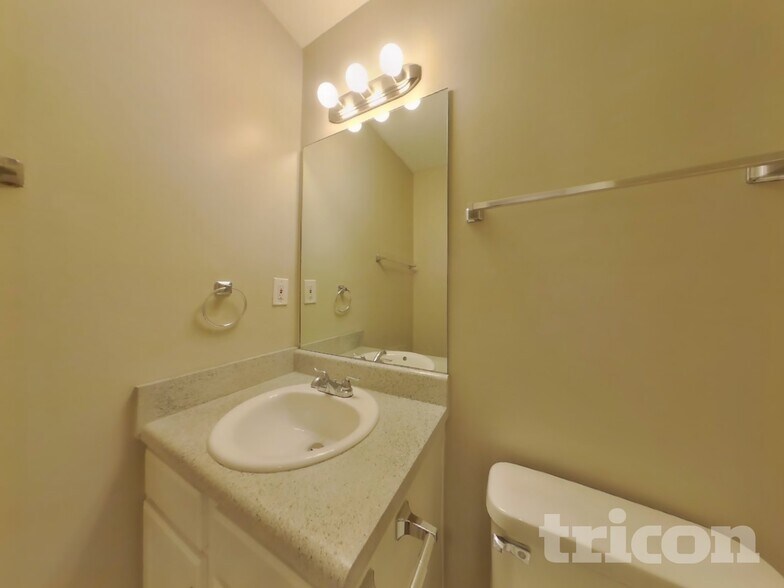 Building Photo - 166 Millwheel Dr