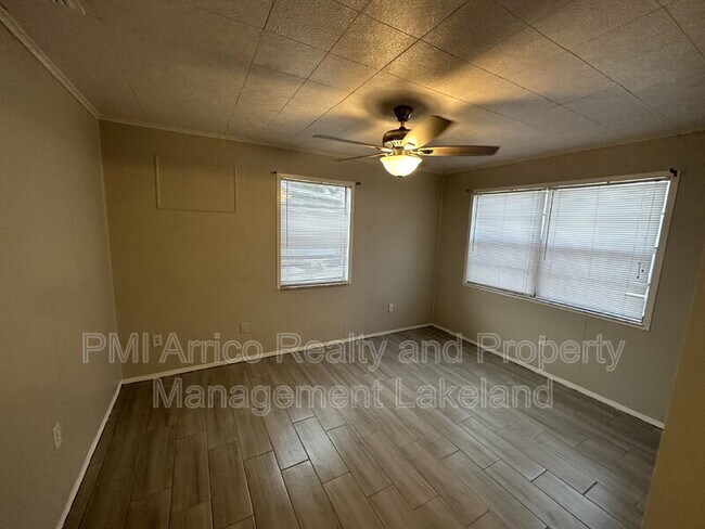 Building Photo - 651 Duncan Cir W