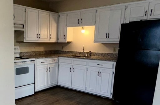 Building Photo - 1920 Lagonda Ave