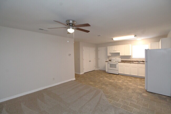 Building Photo - Updated 3BR Home in West Pensacola – Move-...