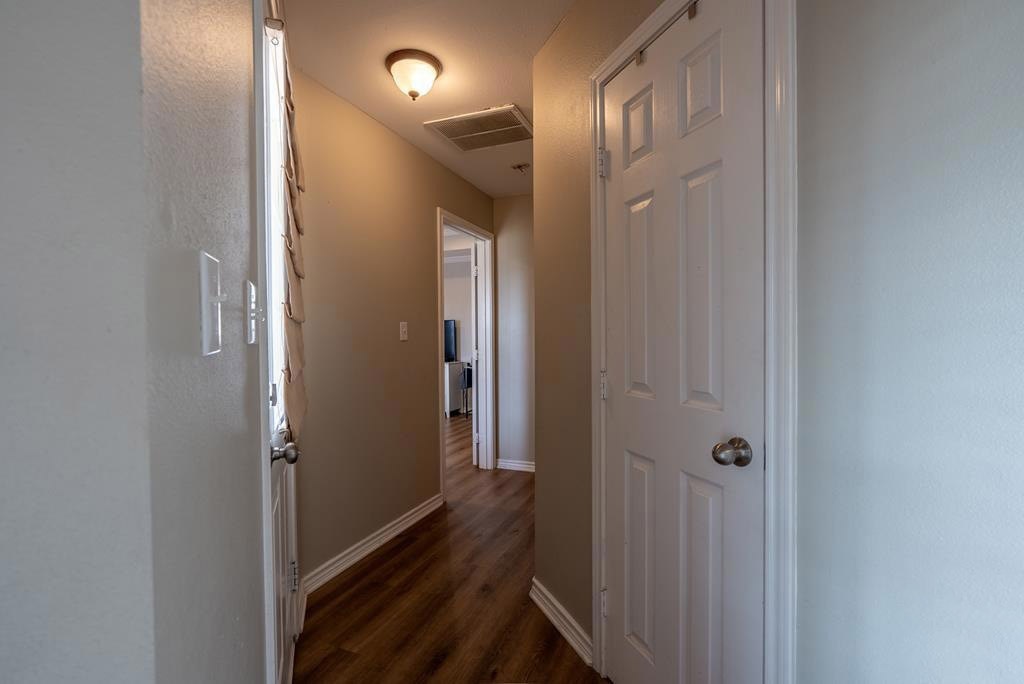 Building Photo - 6013 Stratford Ave