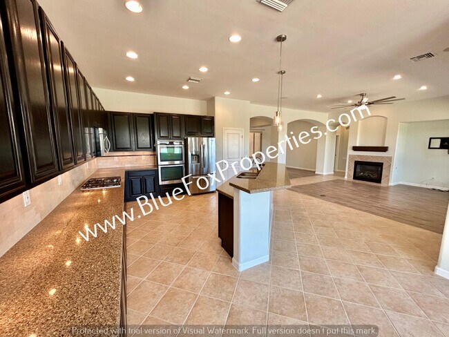 Building Photo - 12841 N Cactus Terrace Pl