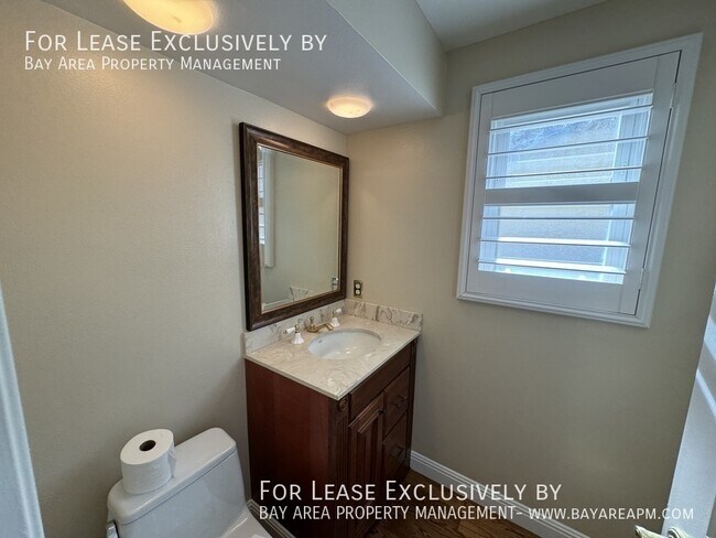 Building Photo - 782 Berkshire Dr