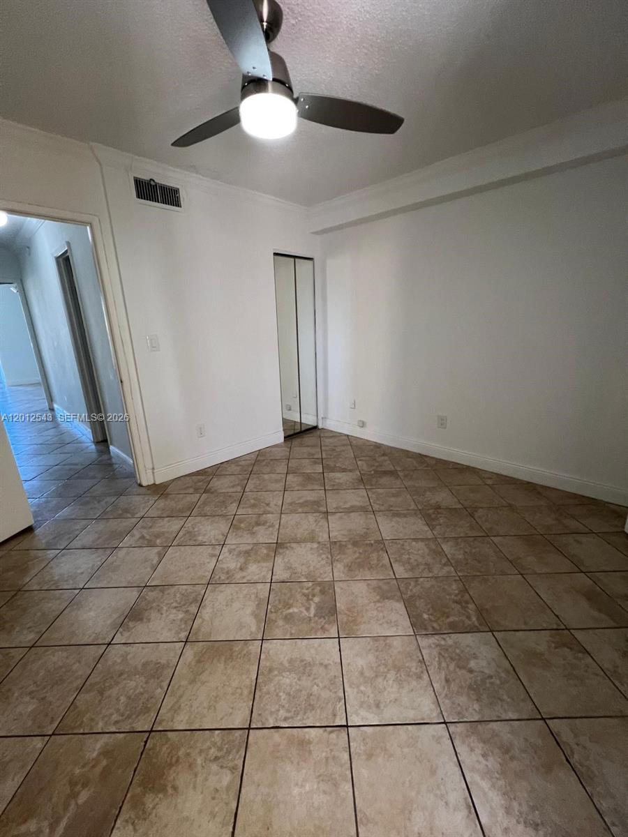 Building Photo - 9210 Fontainebleau Blvd