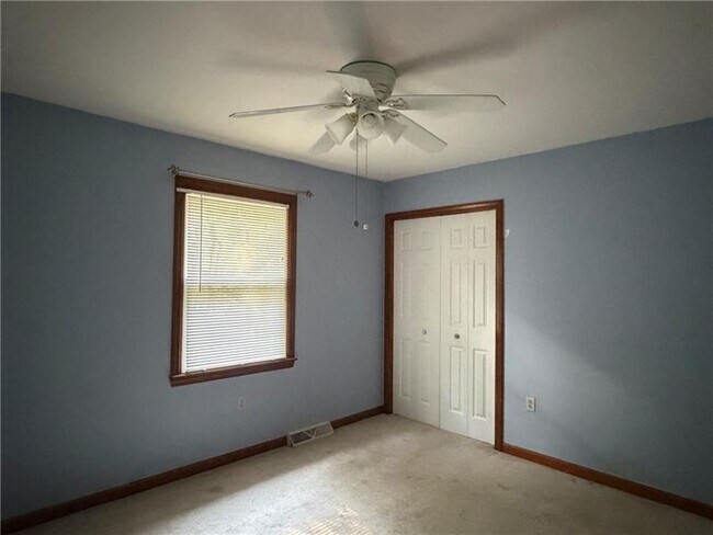 Building Photo - 116 Sturbridge Ln