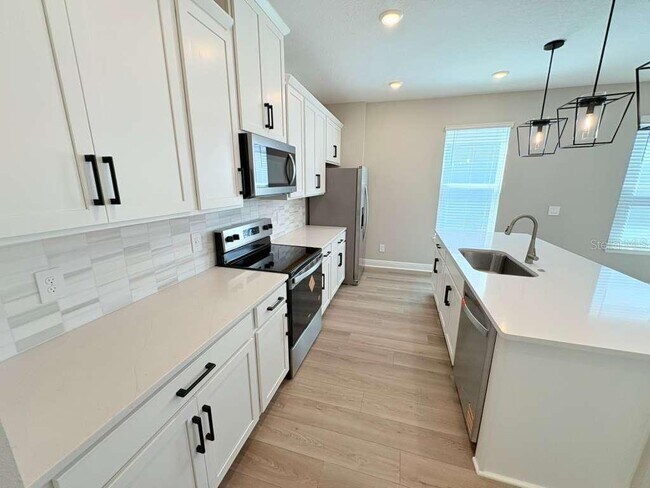 Building Photo - 16508 Silver Brook Wy