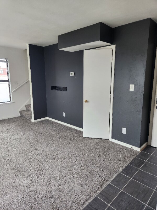 Building Photo - 225 A View Ave