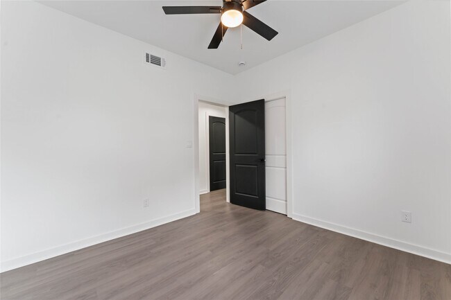 Building Photo - 414 N Carolina St