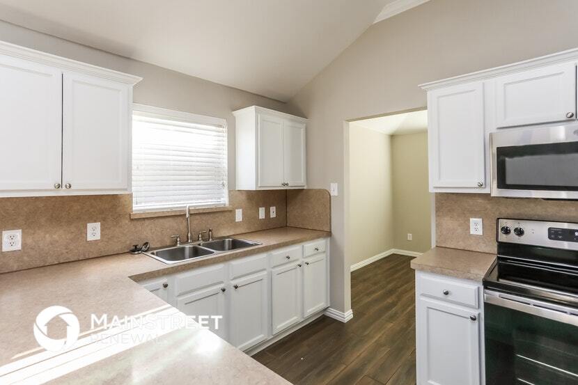 Building Photo - 3305 Overstreet Ln