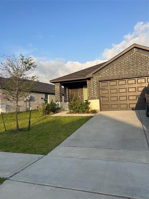 Primary Photo - 24327 Elmwood Falls Dr