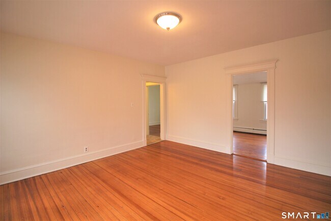 Building Photo - 19 Nesbit Ave