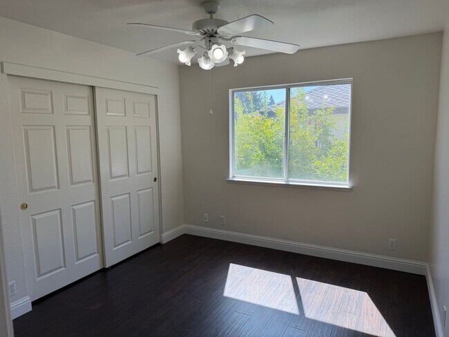Building Photo - 9223 Camden Lake Way
